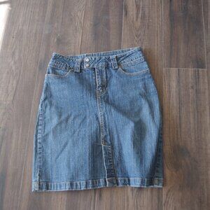 Suzanne's Mini Ladies Jean Skirt